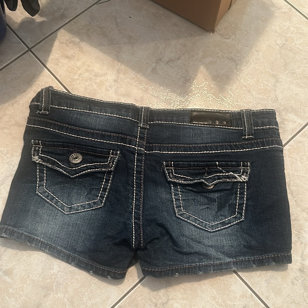 Jean shorts - Picture 2 of 4